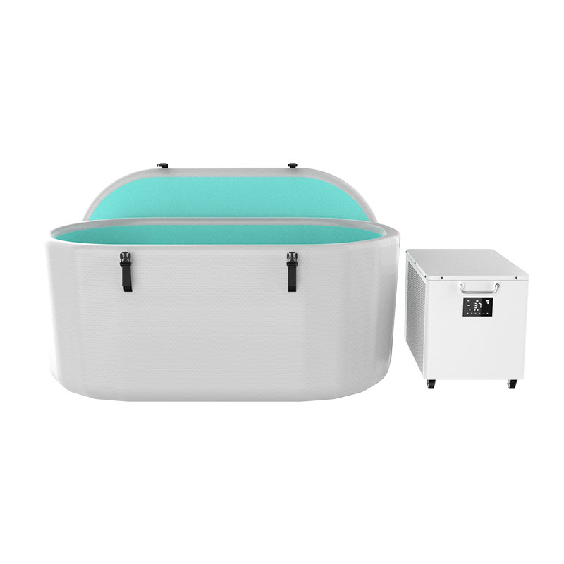 Голем базен со ледена бања за ладна терапија