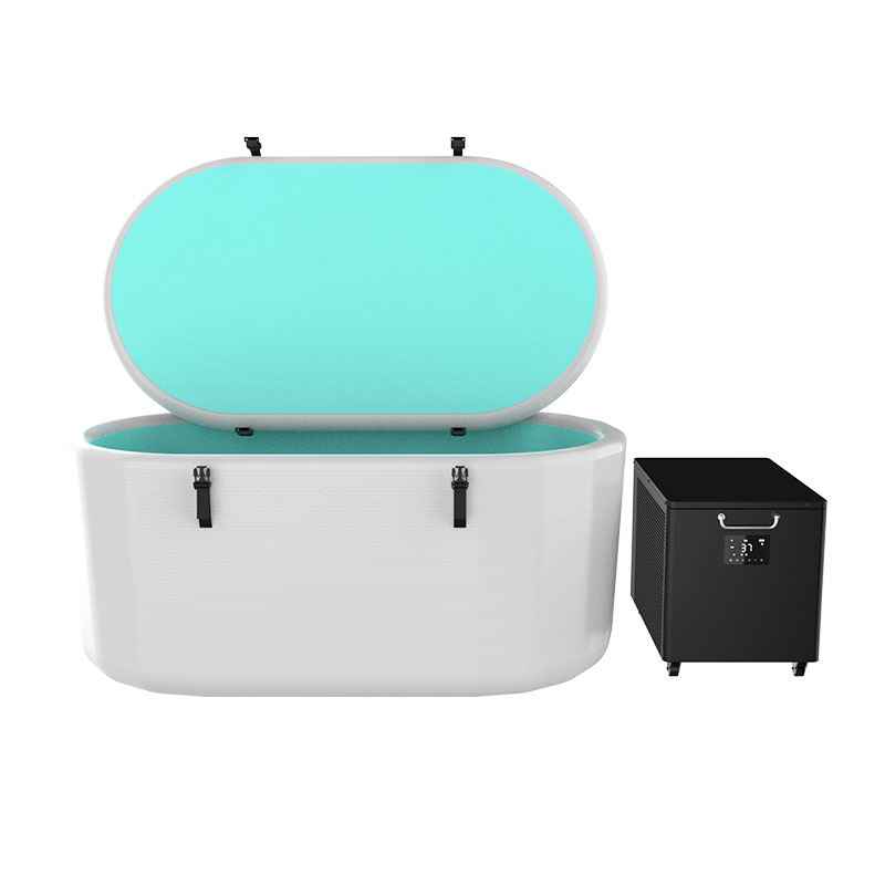 Голем базен со ледена бања за ладна терапија